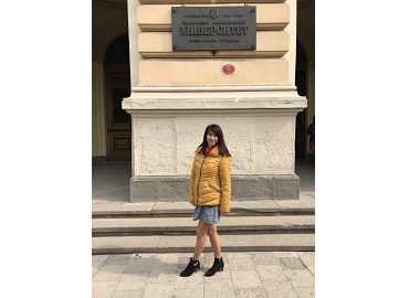 Вітаємо переможницю ІІ туру Всеукраїнського конкурсу студентських наукових робіт із галузі «Соціолінгвістика»! Вітаємо переможницю ІІ туру Всеукраїнського конкурсу студентських наукових робіт із галузі «Соціолінгвістика»!