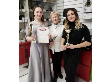 Перемога у фестивалі Перемога у фестивалі