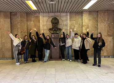 Здобувачі з числа соціально вразливих категорій відвідали Національну бібліотеку України імені В. І. Вернадського