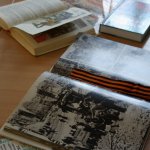 Книжкова виставка Героїчні сторінки визволення Києва в Університетському коледжі