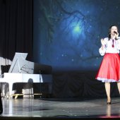 Лауреати всеукраїнського фестивалю-конкурсу української естрадної пісні "Червона рута-2009" Юлія Тупікіна і Юрій Маслянка