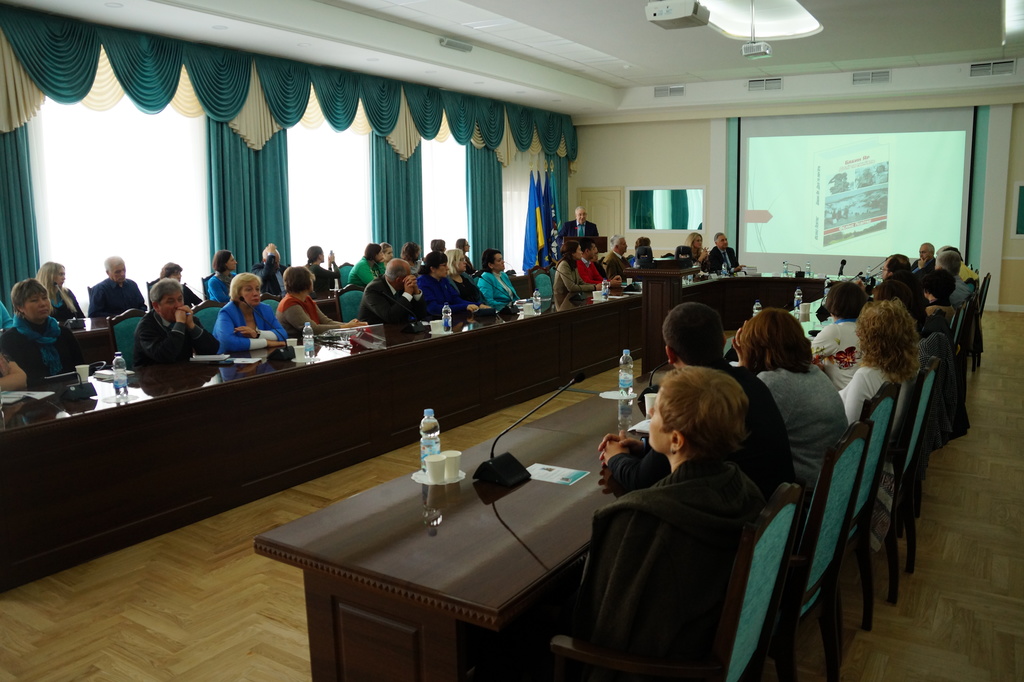 Фото-звіт з Круглого столу «До 75-річчя трагедії Бабиного Яру. Уроки пам’яті»