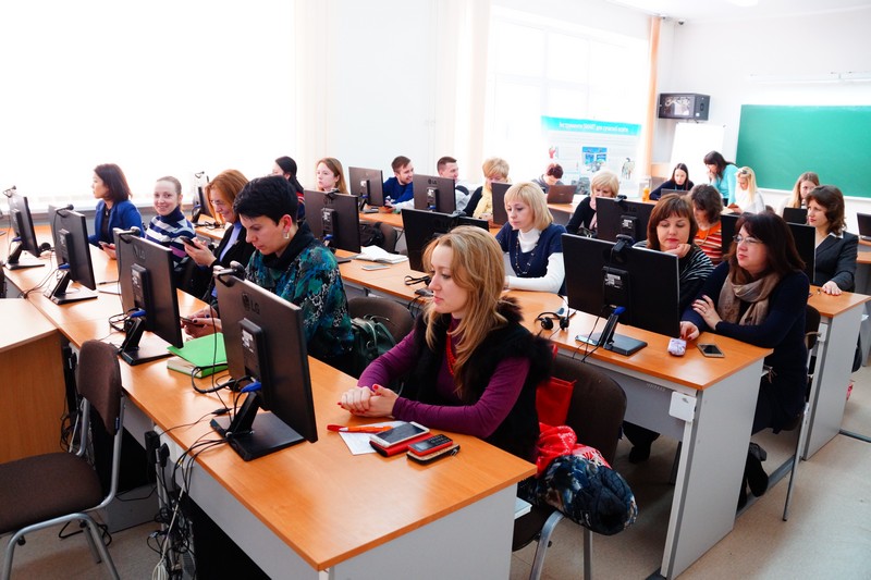 Науково-практичний семінар  «Шляхи формування навичок 21-го століття за допомогою ІКТ»