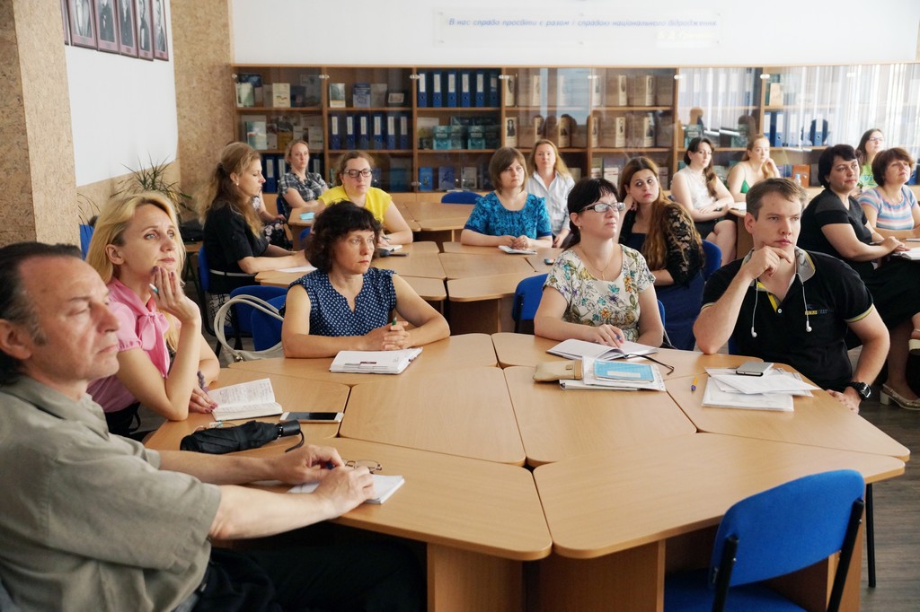 Науково-практичний семінар «Оформлення бібліографічних посилань згідно з ДСТУ 8302:2015 та використання міжнародних стилів в оформленні списків літератури»