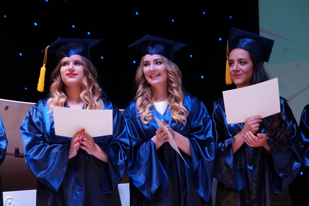 В Університеті відбулась церемонія вручення дипломів  випускникам-магістрам денної форми навчання