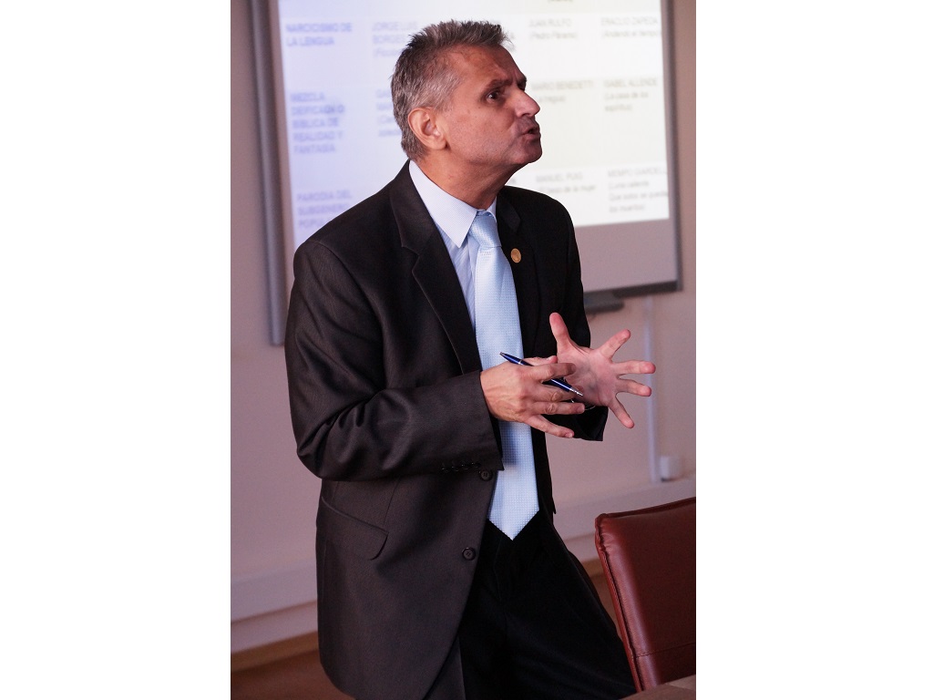 Презентація першого двомовного видання збiрки перекладiв парагвайськоï поезiï Хуана Мануеля Маркоса «Poemas y canciones»