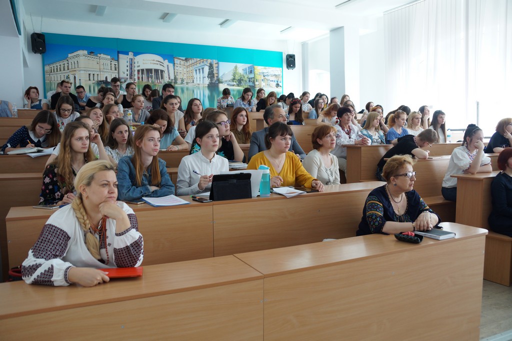 ФЕСТИВАЛЬ НАУКИ. Лекція-презентація культури Індії в ракурсі словесності (за участі представників Індійського культурного центру при Посольстві Індії в Україні) ФЕСТИВАЛЬ НАУКИ. Лекція-презентація культури Індії в ракурсі словесності (за участі представників Індійського культурного центру при Посольстві Індії в Україні)