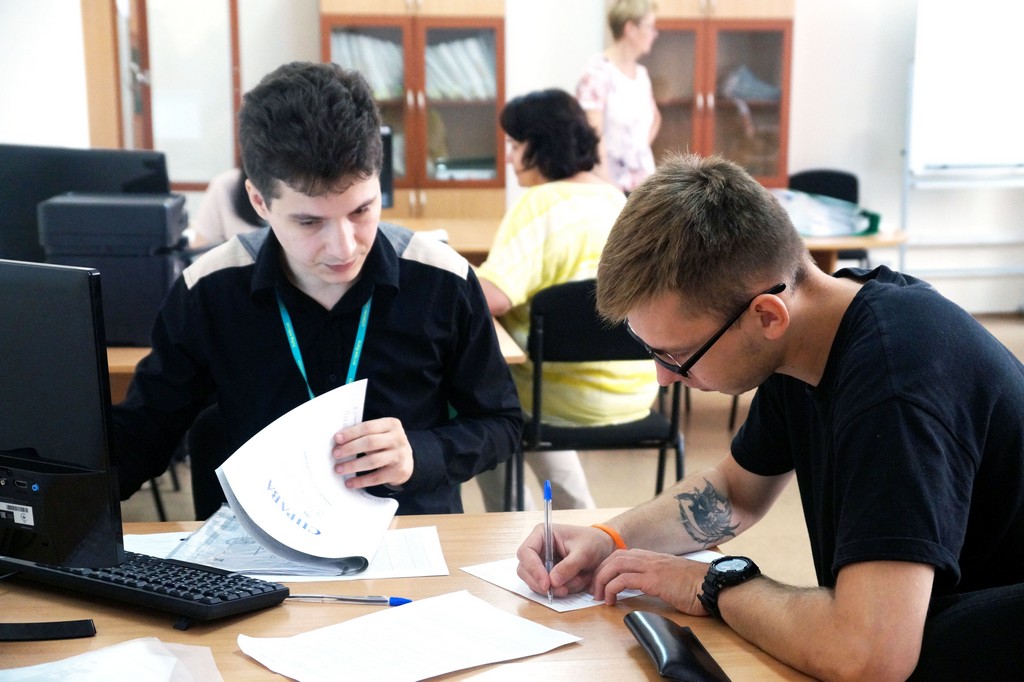 Новини з Приймальної комісії. Перші 10000 заяв прийнято!