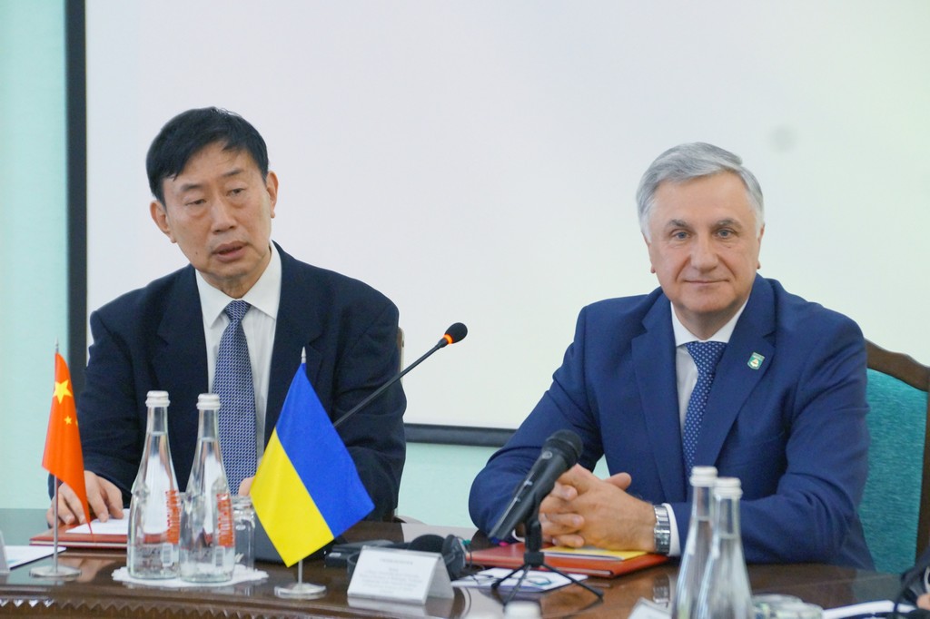 Міжнародна наукова конференція «Трансформаційні процеси в сучасному суспільстві: українсько-китайський контекст» Міжнародна наукова конференція «Трансформаційні процеси в сучасному суспільстві: українсько-китайський контекст»