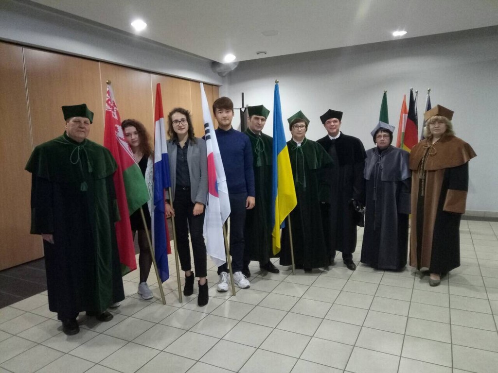 Офіційний візит до Полонійної академії в Ченстохові (Польща) Офіційний візит до Полонійної академії в Ченстохові (Польща)