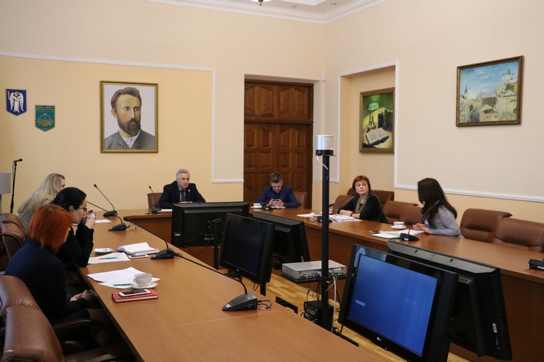 Зустріч ректора з завідувачами НДЛ Зустріч ректора з завідувачами НДЛ