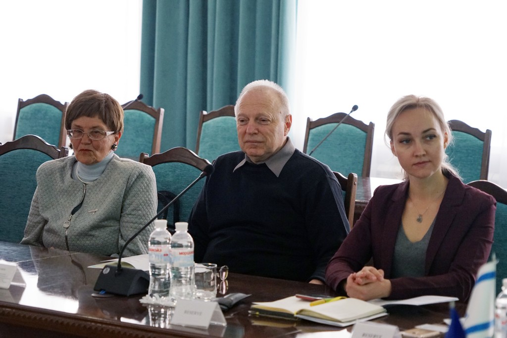 V Міжнародна науково-практична конференція «Професійна мистецька освіта і художня культура: виклики ХХІ століття» V Міжнародна науково-практична конференція «Професійна мистецька освіта і художня культура: виклики ХХІ століття»