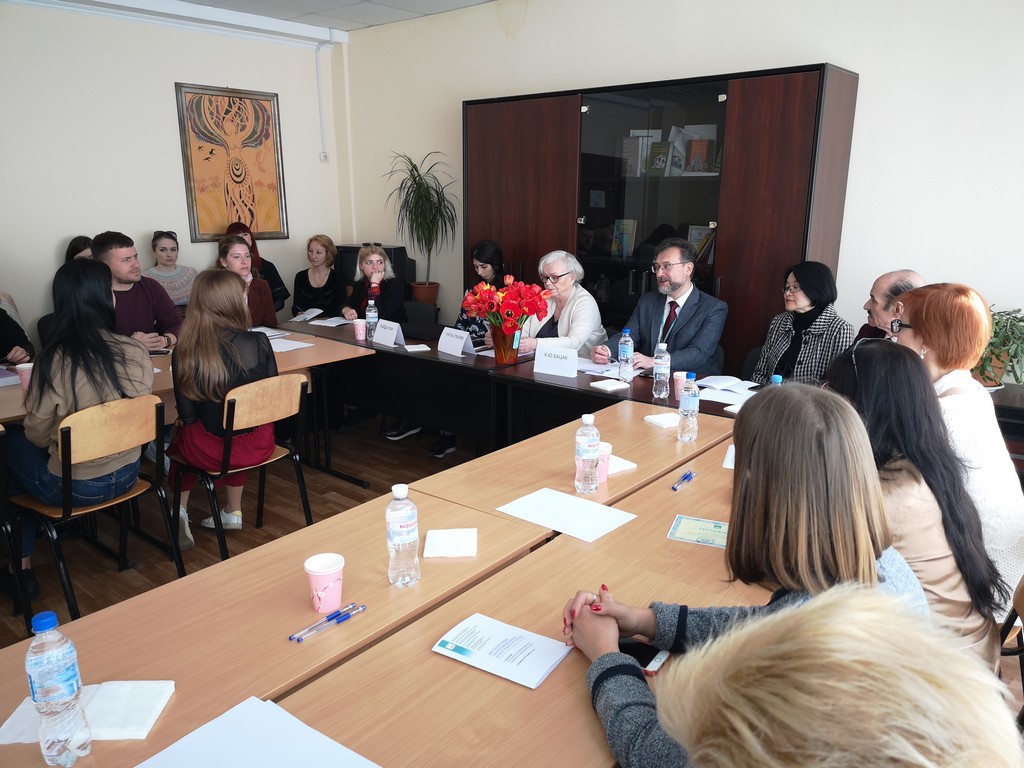 Всеукраїнська науково-практична  конференція з міжнародною участю «Мистецтво танцю і хореографічна освіта: досвід, тенденції, перспективи» Всеукраїнська науково-практична  конференція з міжнародною участю «Мистецтво танцю і хореографічна освіта: досвід, тенденції, перспективи»