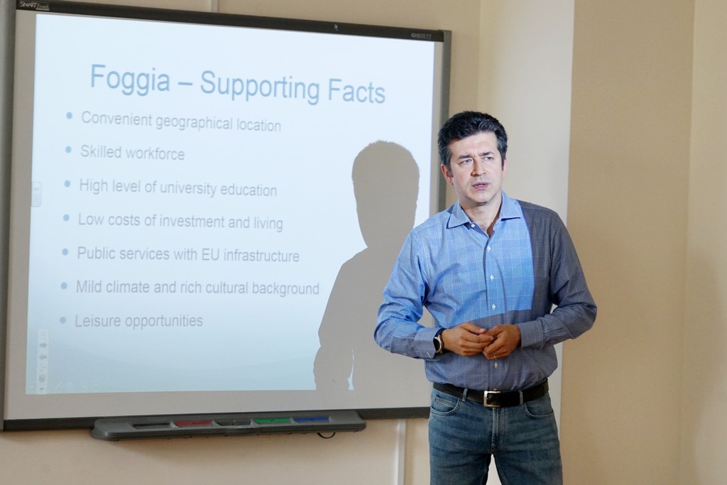 Стажування в рамках програми Еразмус+ з Університетом Фоджа (Італія) Стажування в рамках програми Еразмус+ з Університетом Фоджа (Італія)