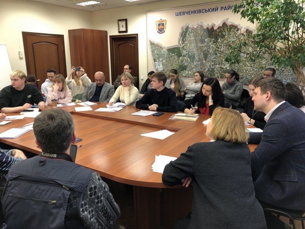 Молодіжний Акваріум під егідою Шевченківської районної у місті Києві державної адміністрації