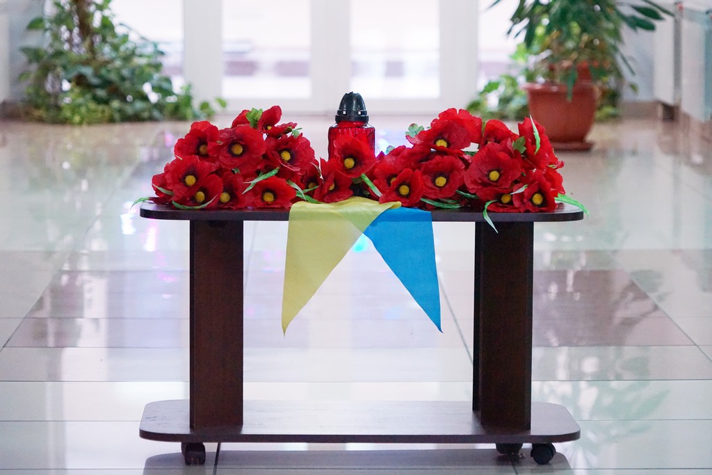 Слава Україні! Героям Слава!