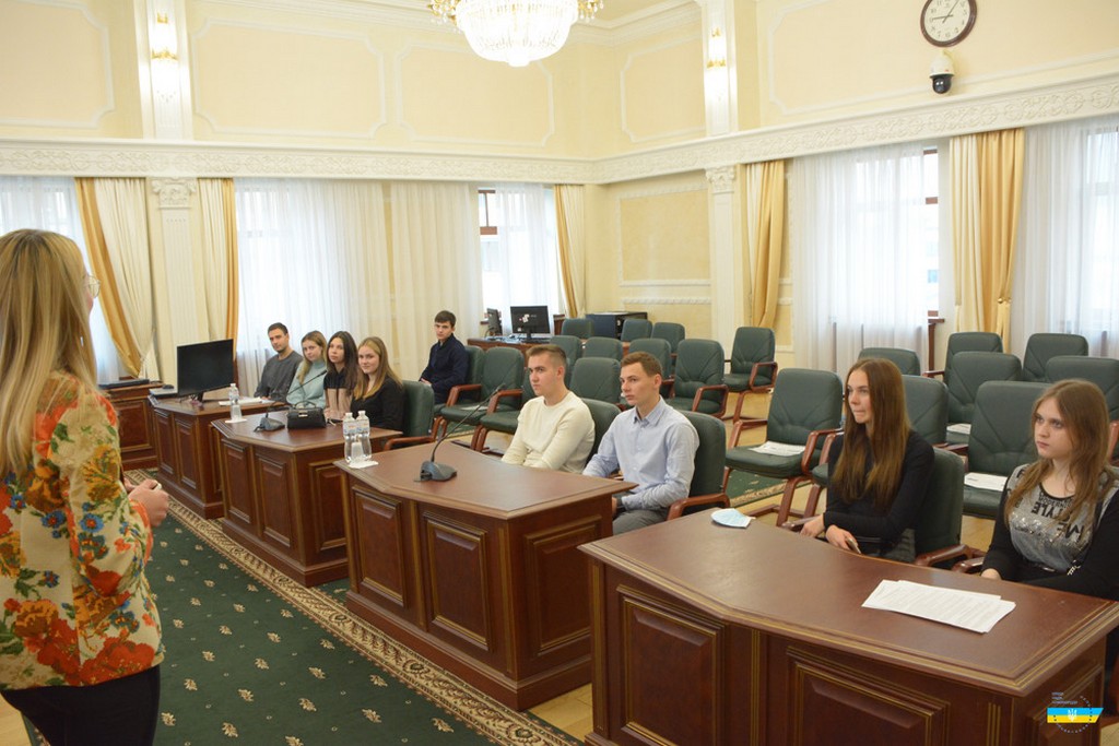 Правники у Вищій раді правосуддя Правники у Вищій раді правосуддя