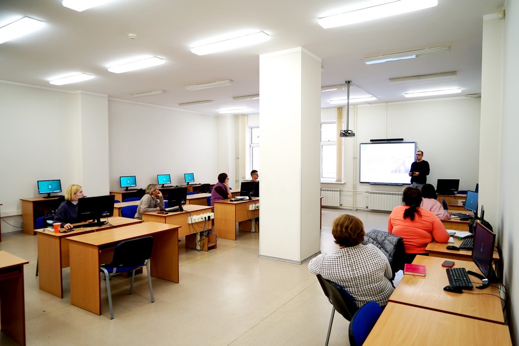 Програма підвищення кваліфікації науково-педагогічних та наукових працівників Університету Грінченка за дослідницьким модулем (поглиблений рівень) Програма підвищення кваліфікації науково-педагогічних та наукових працівників Університету Грінченка за дослідницьким модулем (поглиблений рівень)