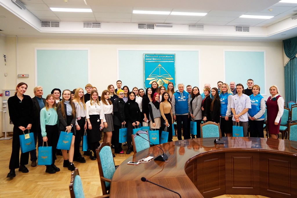 Зустріч адміністрації зі Студентським парламентом Зустріч адміністрації зі Студентським парламентом