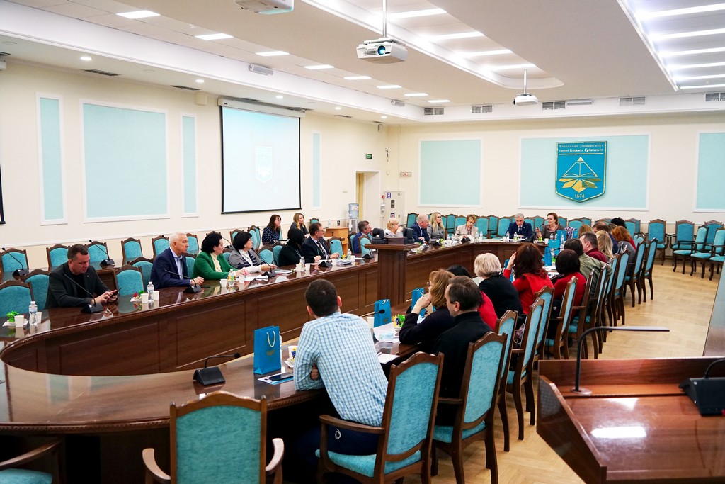 Нарада представників трудових колективів Київської академія мистецтв і Університету Грінченка Нарада представників трудових колективів Київської академія мистецтв і Університету Грінченка