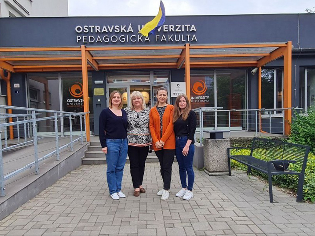 Співпраця в рамках програми Erasmus+ КА1 з Остравським університетом (Чеська Республіка) (квітень-червень 2022) Співпраця в рамках програми Erasmus+ КА1 з Остравським університетом (Чеська Республіка) (квітень-червень 2022)