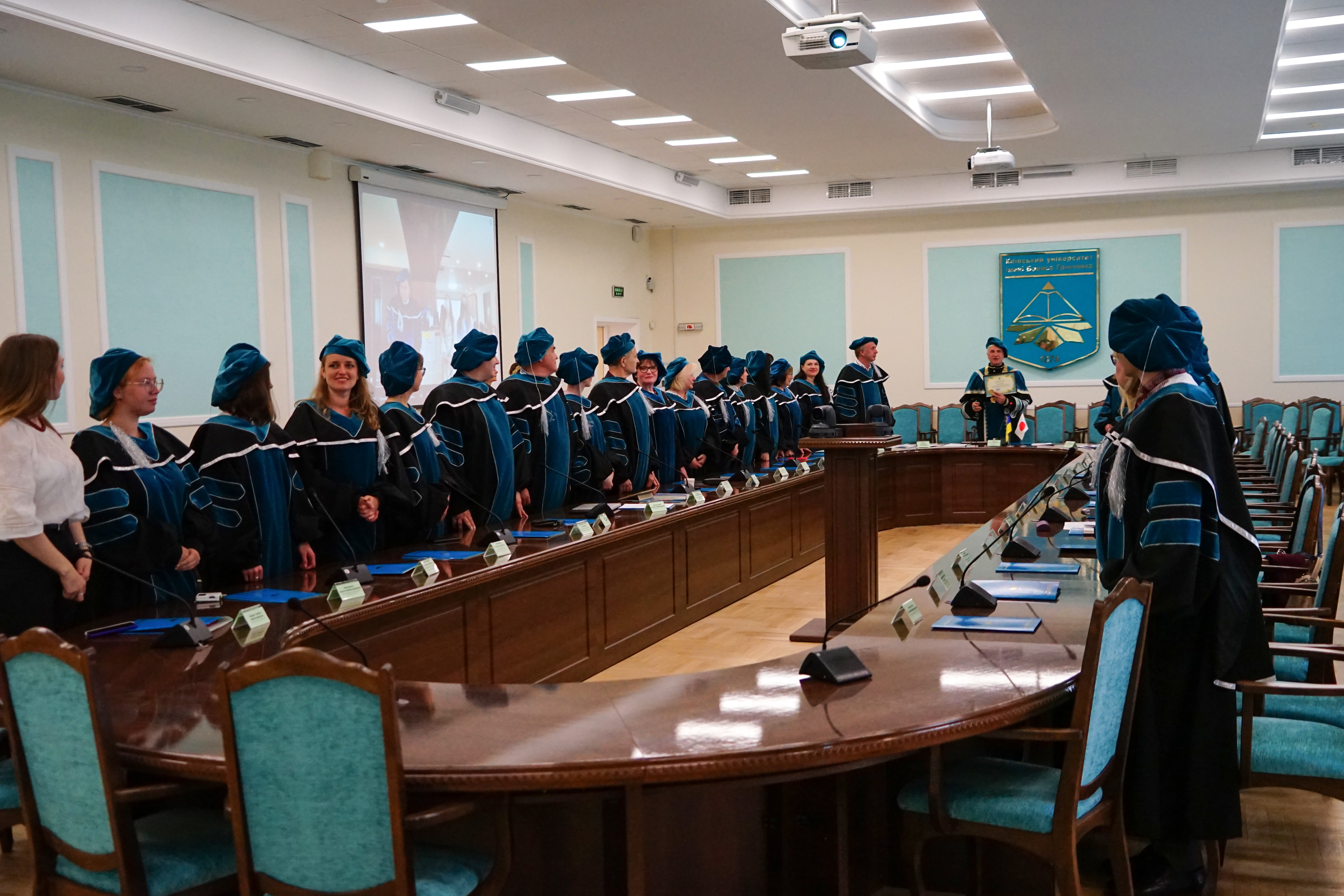 Урочисте засідання Вченої ради Університету з нагоди церемонії посвяти у Почесні професори Сергія Корсунського, Надзвичайного і Повноважного Посла України в Японії Урочисте засідання Вченої ради Університету з нагоди церемонії посвяти у Почесні професори Сергія Корсунського, Надзвичайного і Повноважного Посла України в Японії