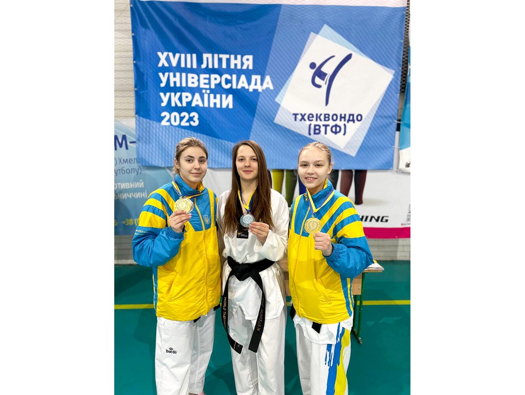 Вітаємо Олександру Романову з перемогою у турнірі національного циклу Швейцарії з фехтування! Вітаємо Олександру Романову з перемогою у турнірі національного циклу Швейцарії з фехтування!