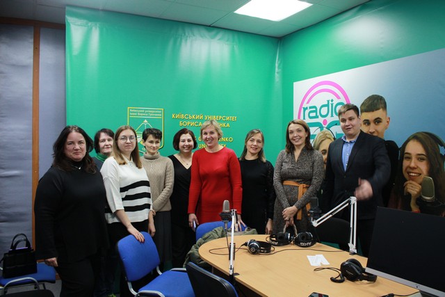 Всесвітній день науки – 2023: Науково-методичний семінар «Медіаосвіта і медіаграмотність освітянам Києва: аналітичний дискурс» Всесвітній день науки – 2023: Науково-методичний семінар «Медіаосвіта і медіаграмотність освітянам Києва: аналітичний дискурс»