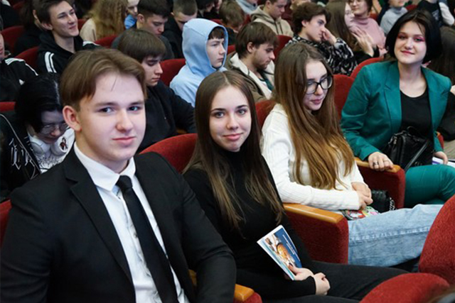 Фокус уваги Лідерського модуля Фокус уваги Лідерського модуля