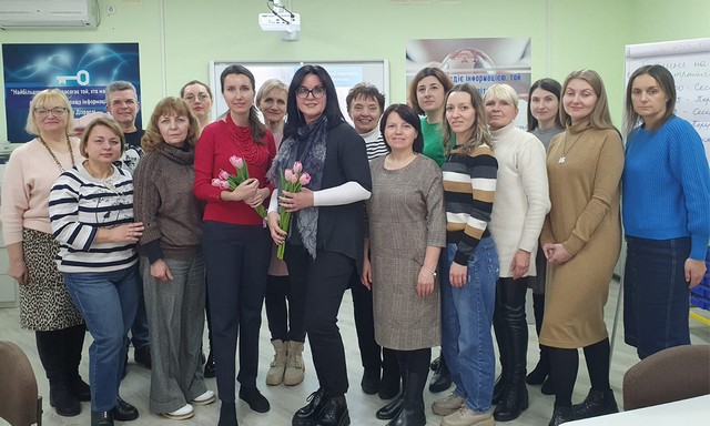 Тренінгові сесії на тему «Застосування травма-інформованого підходу в навчанні здобувачів освіти»
