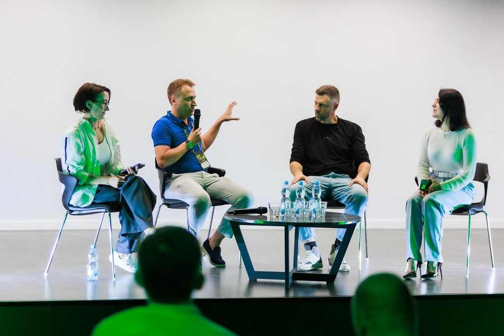 Інновації, безпека та медіа: Центр інноваційної діяльності на DEF.Talks