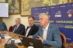 Університети як рушії інновацій: Центр інноваційної діяльності - на круглому столі про синергію науки, бізнесу та цифрових технологій