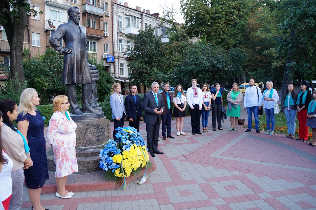 08 31 pokladannya kvitiv 4